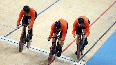 Dutch men break team sprint world record