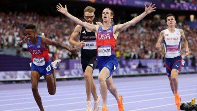 American Cole Hocker stuns favorites, wins Olympic gold in 1,500 - ESPN