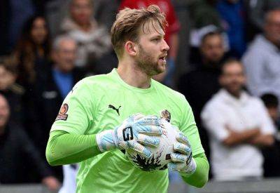 Dartford boss Ady Pennock sign Matt Kerbey on loan from National League club Sutton United after injury to No.1 Jacob Marsden