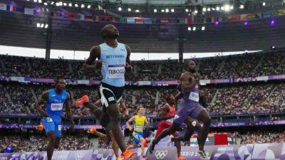 Noah Lyles - Andre De-Grasse - Kenny Bednarek - Tebogo beats Lyles to clock fastest 200m semi time - channelnewsasia.com - Usa - Canada - Botswana - Zimbabwe - Liberia - Dominican Republic