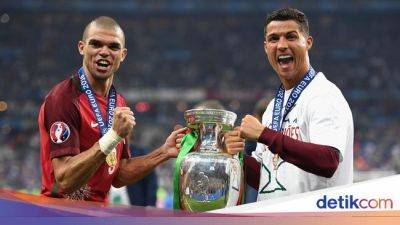 Lihat Lagi Momen Kebersamaan Cristiano Ronaldo dan Pepe