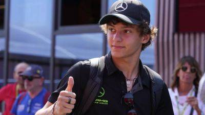 Lewis Hamilton - Toto Wolff - George Russell - Antonio Giovinazzi - Formula 1: 18-year-old Andrea Kimi Antonelli to replace Hamilton as new Mercedes driver - euronews.com - Germany - Italy - Austria - Malaysia - county Russell