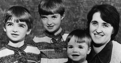 The family life of Noel and Liam Gallagher - and their mum's role in Oasis reunion