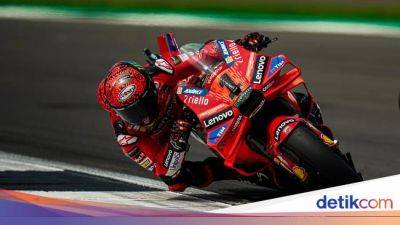 Marc Marquez - Alex Marquez - Fabio Quartararo - Francesco Bagnaia - Miguel Oliveira - Jorge Martín - Pedro Acosta - Motogp Aragon - MotoGP Aragon 2024: Bagnaia dan Alex Marquez Tabrakan, Sama-sama Jatuh! - sport.detik.com