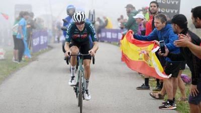 Pablo Castrillo wins tough Vuelta stage, gutsy Eddie Dunbar 14th