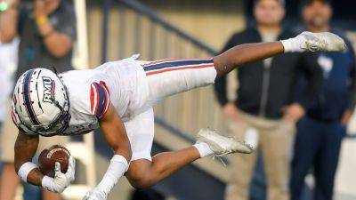 Robert Morris defender makes incredible interception vs Utah State - foxnews.com - county Logan - state Utah - county Daniels