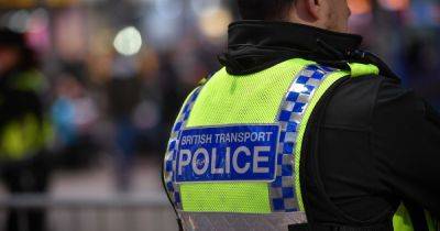 Tragedy as person dies on railway tracks - manchestereveningnews.co.uk - Britain - county Oxford