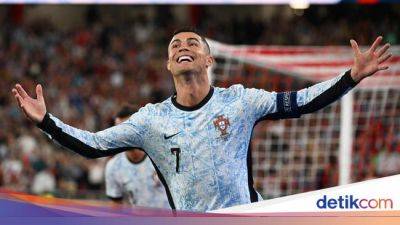 Penduduk Bumi 8 Miliar, 1 Miliarnya Pengikut Ronaldo di Medsos