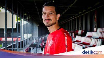 Resmi! Thom Haye Gabung Klub Eredivisie Almere City