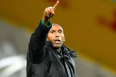 AS Vita coach drops bombshell in Cape Town, resigns in press conference after Stellies defeat - news24.com - Congo