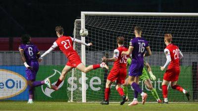 Fai Cup - Wexford tear up Treaty to ease into semi-finals - rte.ie - Ireland