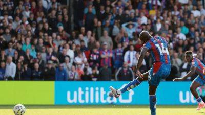 Late Mateta penalty hands Palace 2-2 home draw with Leicester