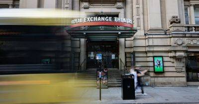 Royal Exchange Theatre goers turn up to find 'lights off' after show cancelled - manchestereveningnews.co.uk