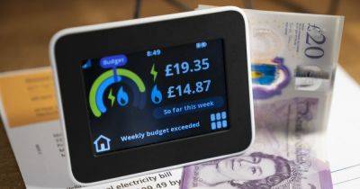 Households encouraged to unplug five 'energy hogs' left on standby to reduce electricity bills - manchestereveningnews.co.uk