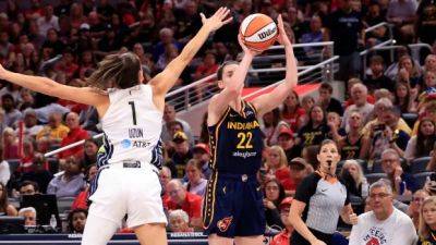 Caitlin Clark - Kelsey Mitchell - Caitlin Clark sets WNBA rookie season scoring record in win over Dallas - cbc.ca - state Indiana - state Connecticut