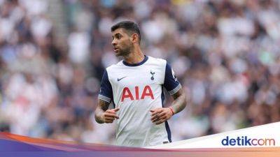 Bek Tottenham Hotspur Ini Beri Sindiran soal Jet Pribadi, untuk Siapa?