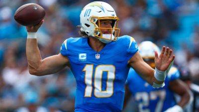 Carolina Panthers - Justin Herbert - Jim Harbaugh - Chargers' Justin Herbert has ankle injury but feeling better - ESPN - espn.com - Los Angeles - state North Carolina