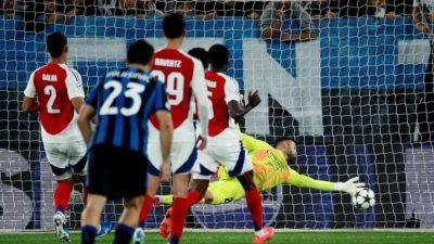 Raya wonder save earns Arsenal a point at Atalanta