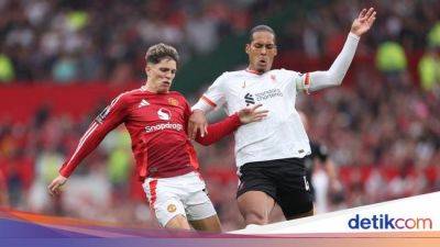 Liverpool Memang Sudah Cium 'Aroma Darah' MU, Incar Area Ini