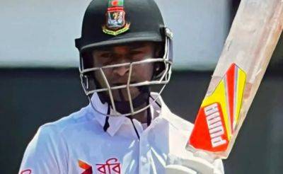 Shakib Al Hasan Bites A Mysterious Thread While Batting vs India In Chennai Test. Reason Is...