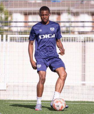 Rising left back, Barry Ogbolu, for Canadian elite division youth game