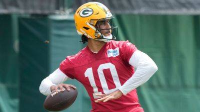 Packers list QB Jordan Love (knee) as questionable vs. Titans - ESPN