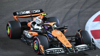 Norris pips Verstappen to dramatic Singapore Grand Prix pole after Sainz crash