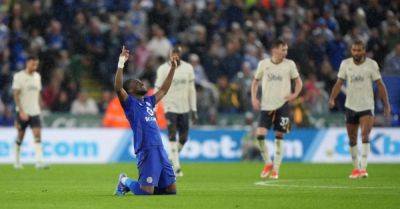 Leicester hit back to draw with Everton as both sides remain winless