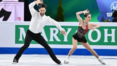 Deanna Stellato-Dudek, Maxime Deschamps skate to pairs silver in Nebelhorn Trophy