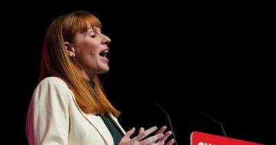 'It’s not a personal photographer': Rachel Reeves defends Angela Rayner over claims