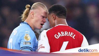 Thomas Partey - Gabriel Jesus - Gabriel Magalhaes - Erling Haaland - John Stones - Riccardo Calafiori - Liga Inggris - Erling Haaland Jadi 'Tukang Bully' di Laga Man City Vs Arsenal - sport.detik.com