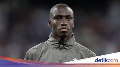 Madrid Perpanjang Kontrak Mendy Hingga 2027