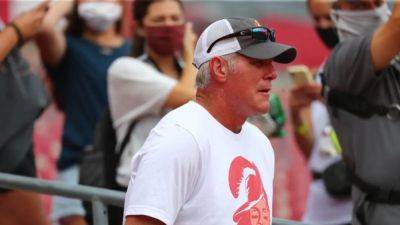 NFL-Hall of Fame quarterback Favre says he has Parkinson's Disease