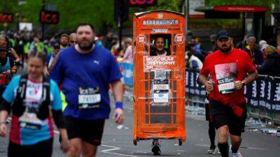 London Marathon raises record 73.5 million pounds for charity