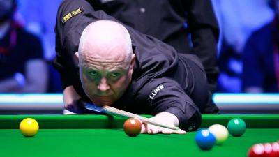 John Higgins and Kyren Wilson advance at British Open