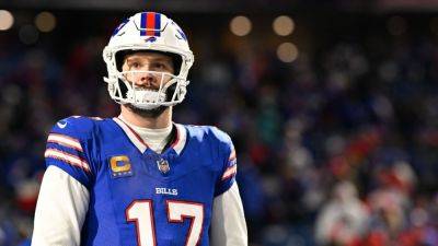 Bills QB Josh Allen clarifies perceived dig at former teammates - ESPN