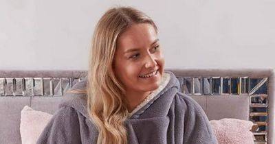 Martin Lewis - 'I wanted an Oodie, but couldn't justify the price': The £13 hooded blanket more than 9,800 shoppers use to keep central heating off - manchestereveningnews.co.uk