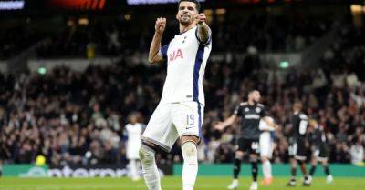 Ange Postecoglou - Brennan Johnson - Dominic Solanke - Tottenham Hotspur - Radu Dragusin - Tottenham overcome early red card to brush aside Qarabag in Europa League - breakingnews.ie