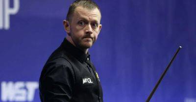 Mark Allen makes 147 maximum en route to securing quarter-final berth