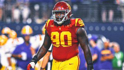 DL Bear Alexander to redshirt remainder of season for USC