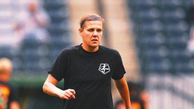 Christine Sinclair, world’s top international goalscorer, announces retirement