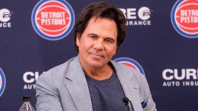 Sources - Pistons owner Tom Gores set to buy stake in Chargers - ESPN