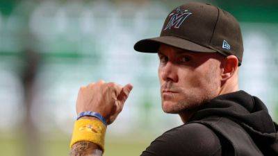 Sources -- Marlins' Skip Schumaker won't return as manager in '25 - ESPN