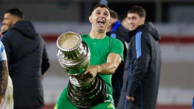 FIFA ban for Argentina netminder Emiliano Martinez