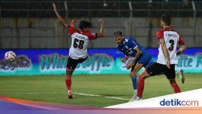 Dimas Drajad - David Da-Silva - Ciro Alves - Persib Bandung - Madura United - Hasil Liga 1 Madura United Vs Persib: Imbang 2-2 - sport.detik.com - Iran