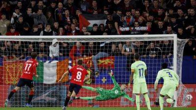 Budimir brace helps Osasuna stun Barcelona 4-2