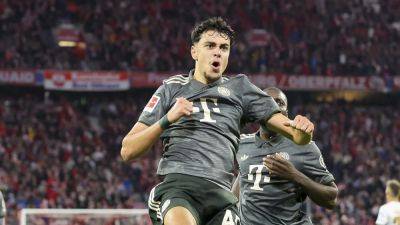 Euro round-up: Honours even between Bundesliga big two, Osasuna shock Barcelona