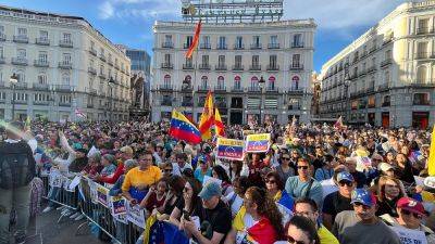 Mass rallies take place around the world demanding democracy in Venezuela - euronews.com - Spain - Colombia - Usa - Venezuela