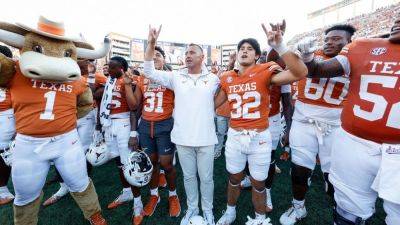 No. 1 Texas overcomes sloppy start to nab first SEC win - ESPN