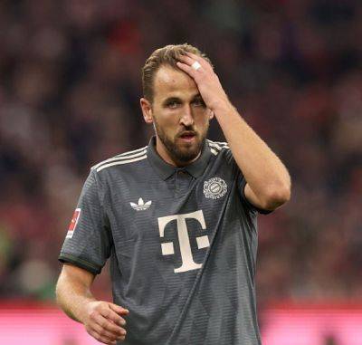 Kane injured as Bayern and Leverkusen draw in Bundesliga